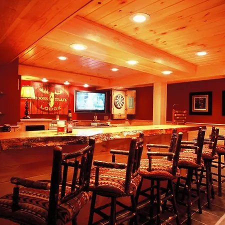 Upscale Fryeburg Cabin Hot Tub And Billiards Table!